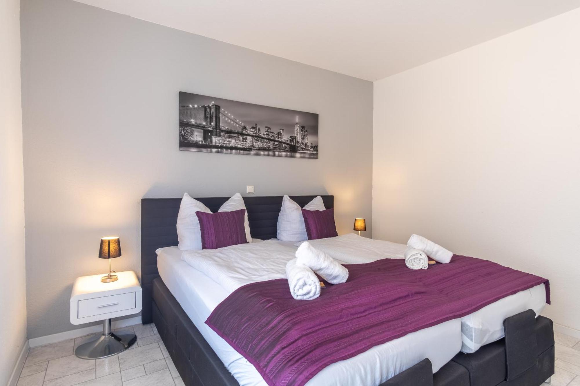 Arbeitsplatz, Balkon, Tiefgarage Nähe Neue Messe Apartment Leipzig