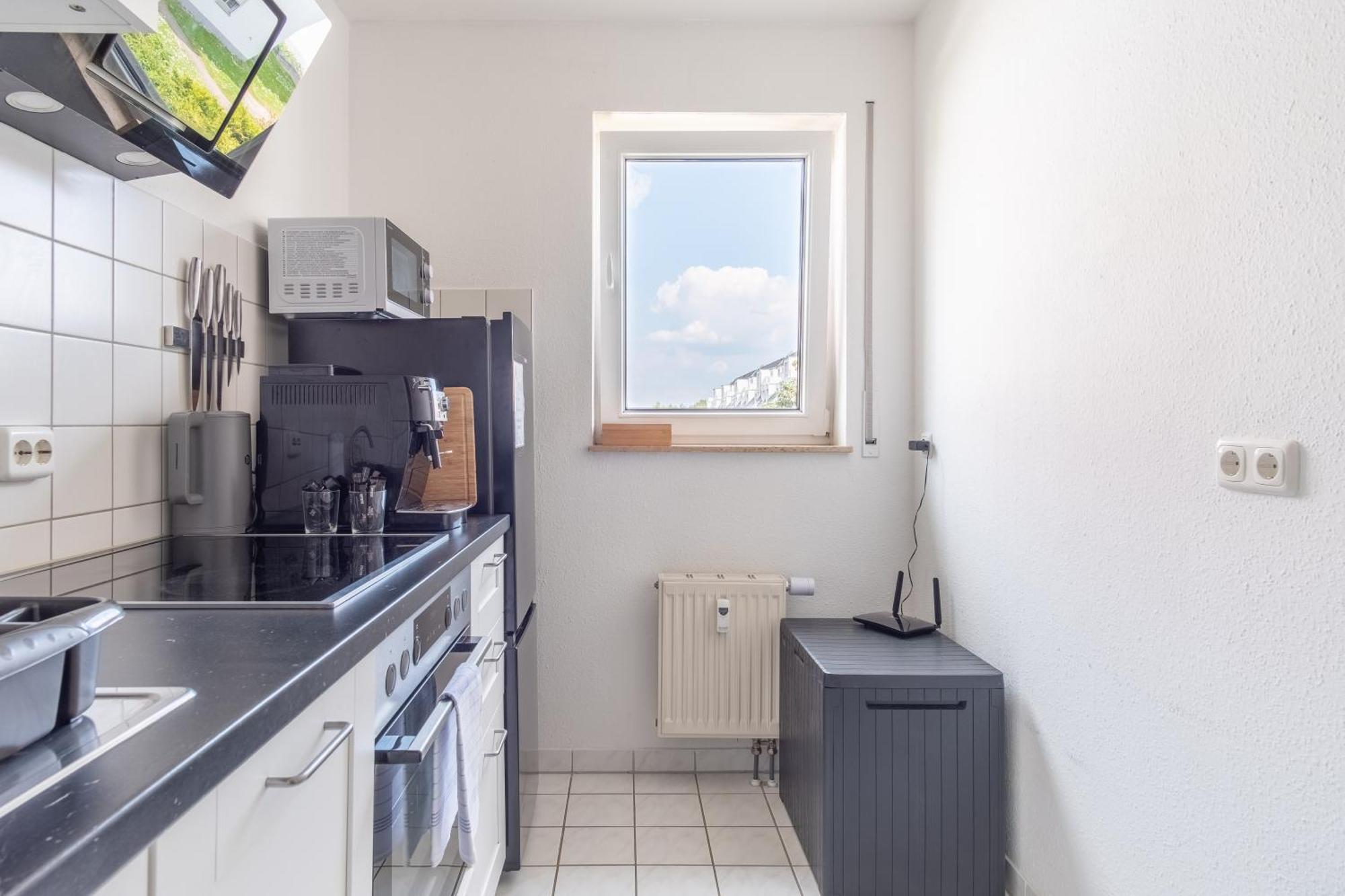 Arbeitsplatz, Balkon, Tiefgarage Nähe Neue Messe * Leipzig