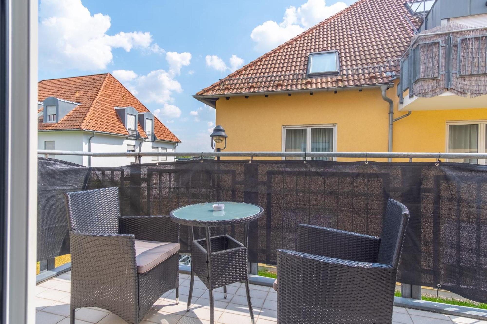Arbeitsplatz, Balkon, Tiefgarage Nähe Neue Messe Leipzig